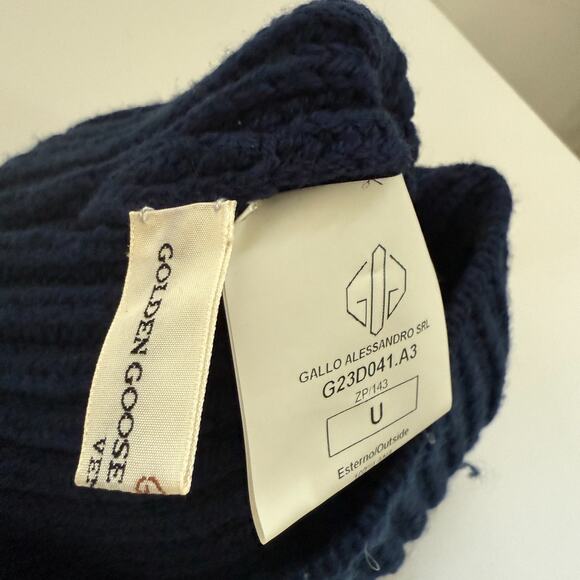 Golden Goose Hat Adult One Size Navy Wool KNit Pom Pom Beanie Winter Hat - Picture 7 of 9